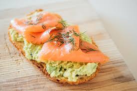 Tosta Aguacate y Salmón